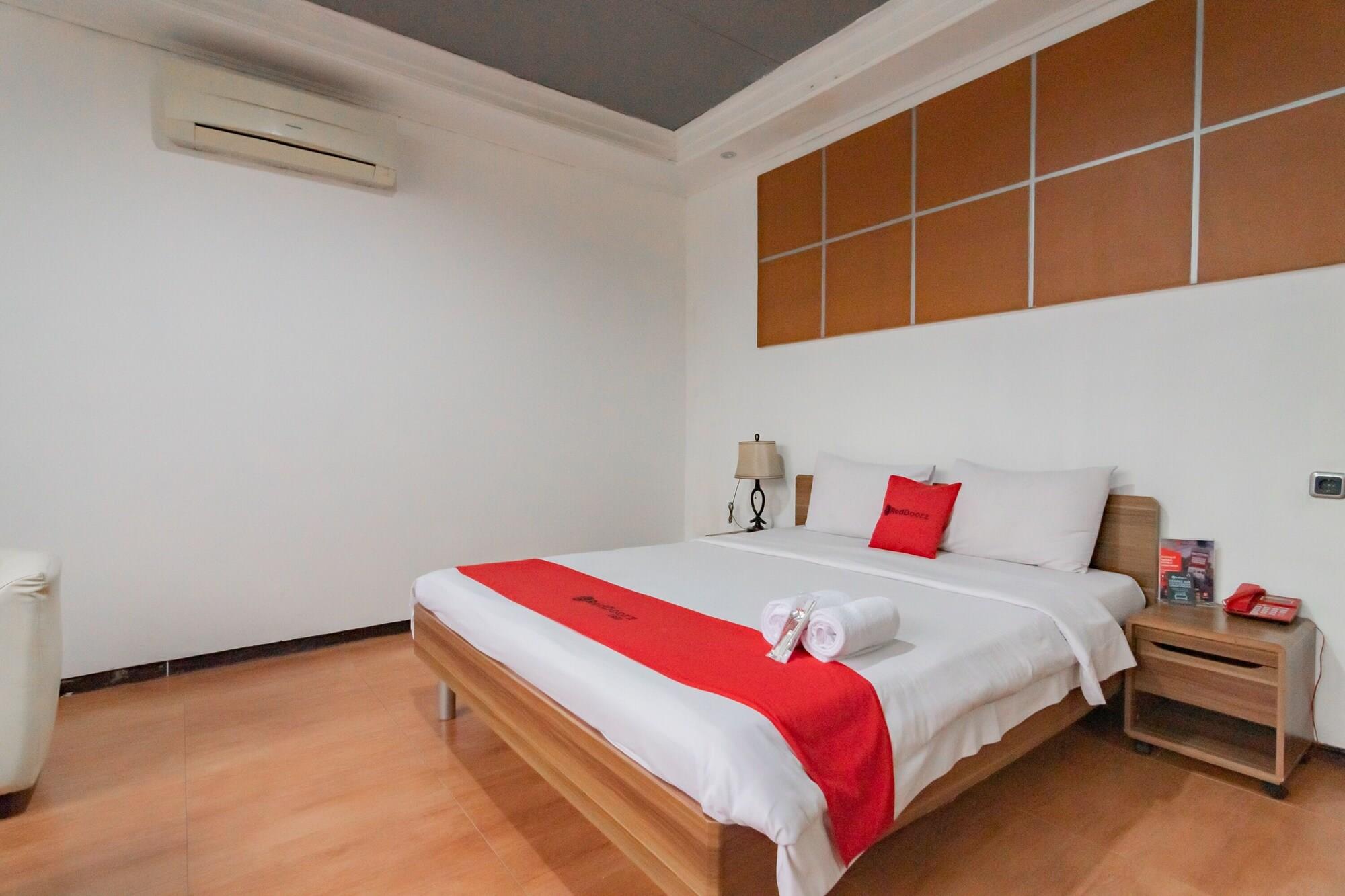Reddoorz Plus @ Sukamulya Pasteur 2 Bandung Exterior photo
