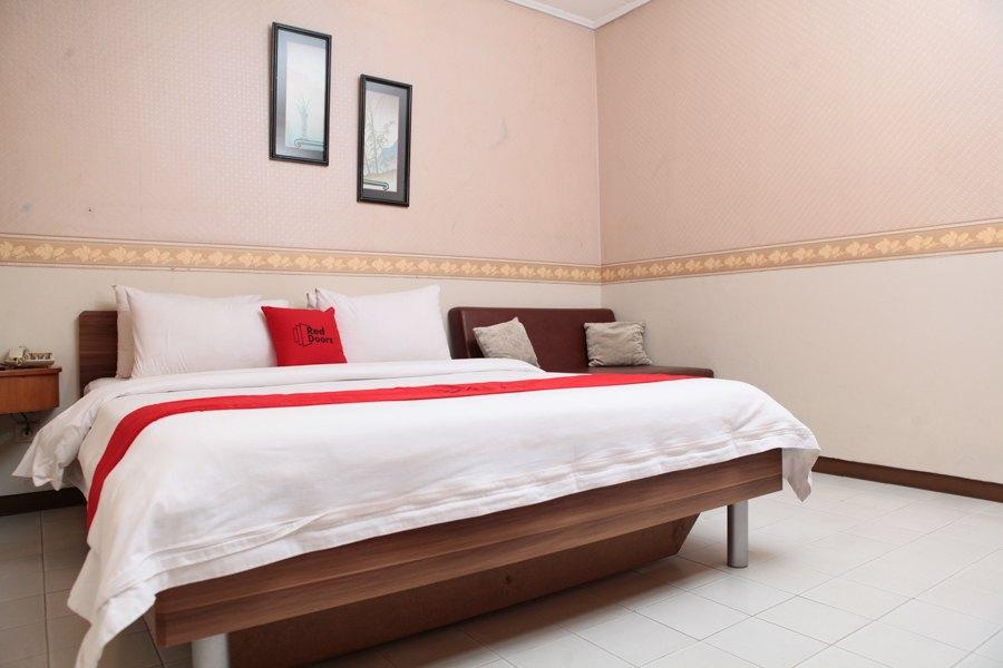 Reddoorz Plus @ Sukamulya Pasteur 2 Bandung Exterior photo